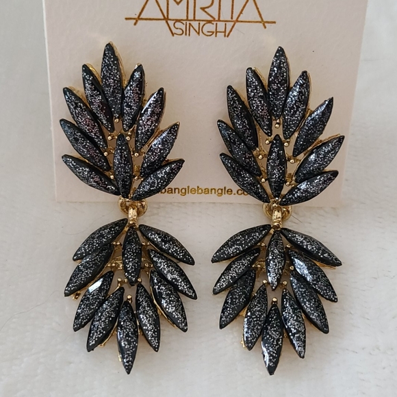 Amrita Singh metallic black bangle earrings - Picture 1 of 2
